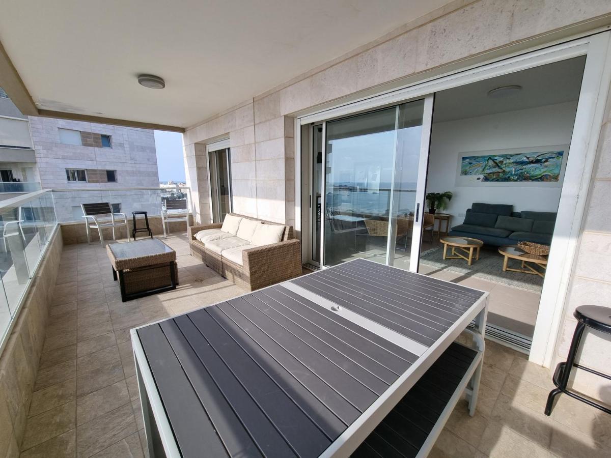 Beachfront Gallery 아코 외부 사진