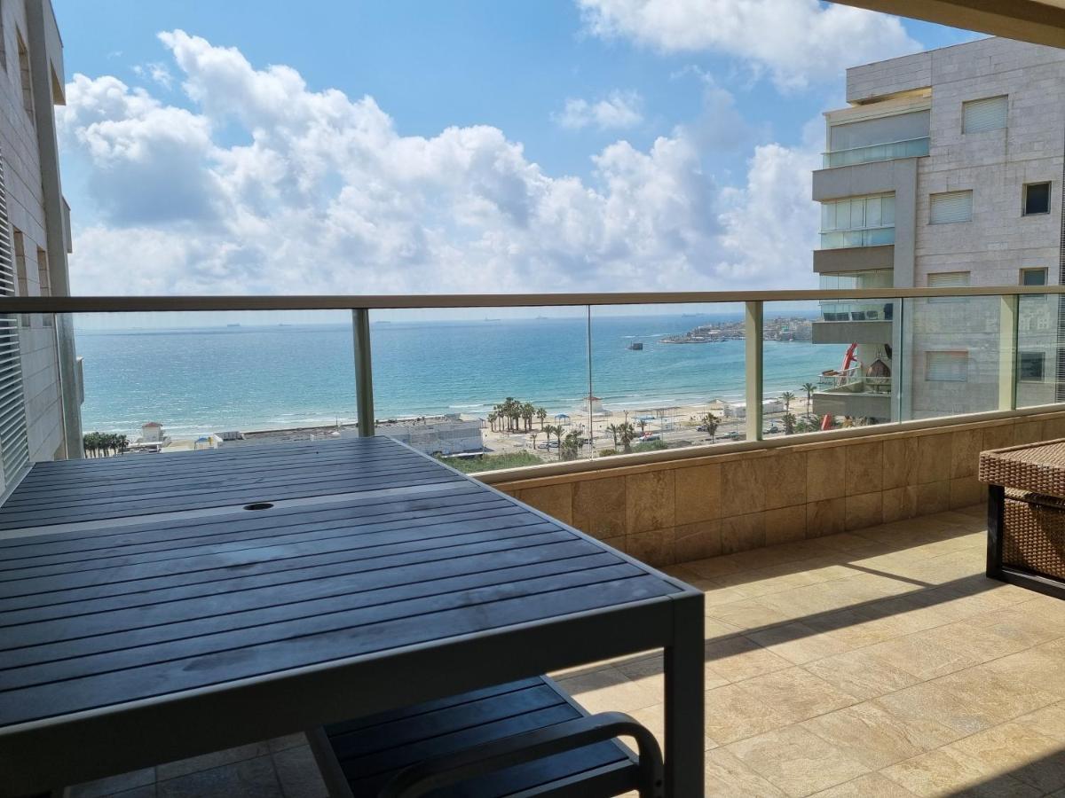 Beachfront Gallery 아코 외부 사진
