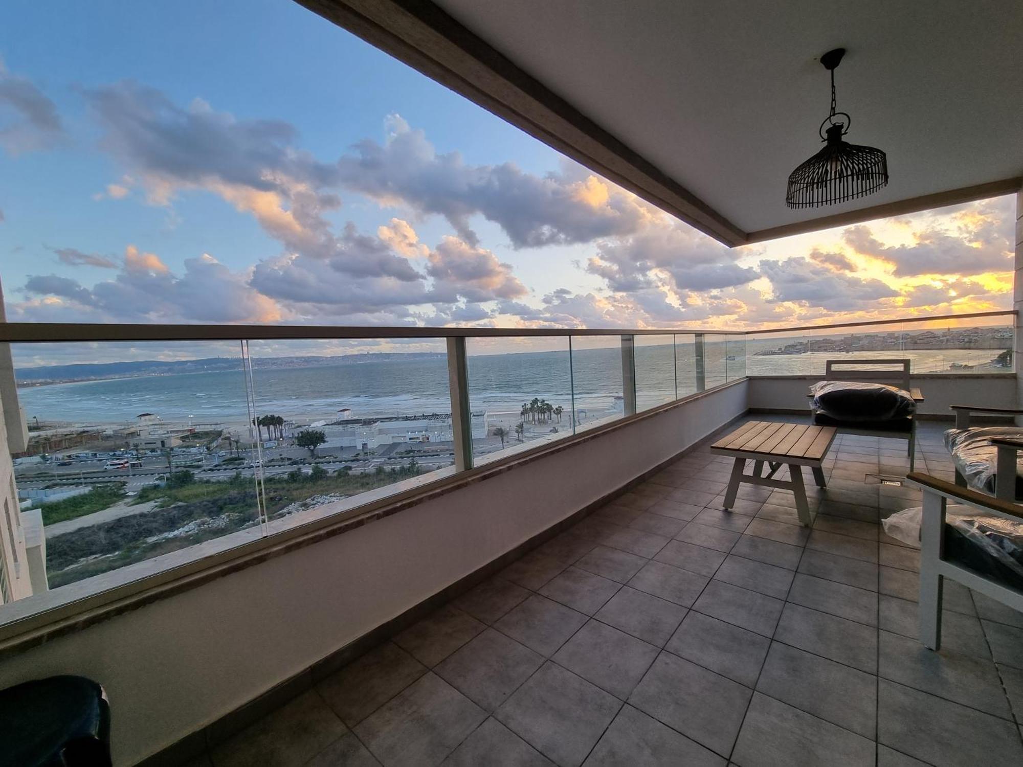 Beachfront Gallery 아코 외부 사진